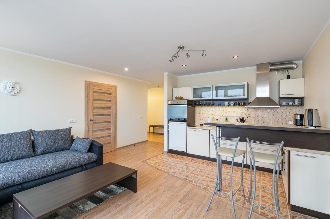 Lovely City Panorama Apartment By Polo Apartments Kaunas Exterior photo